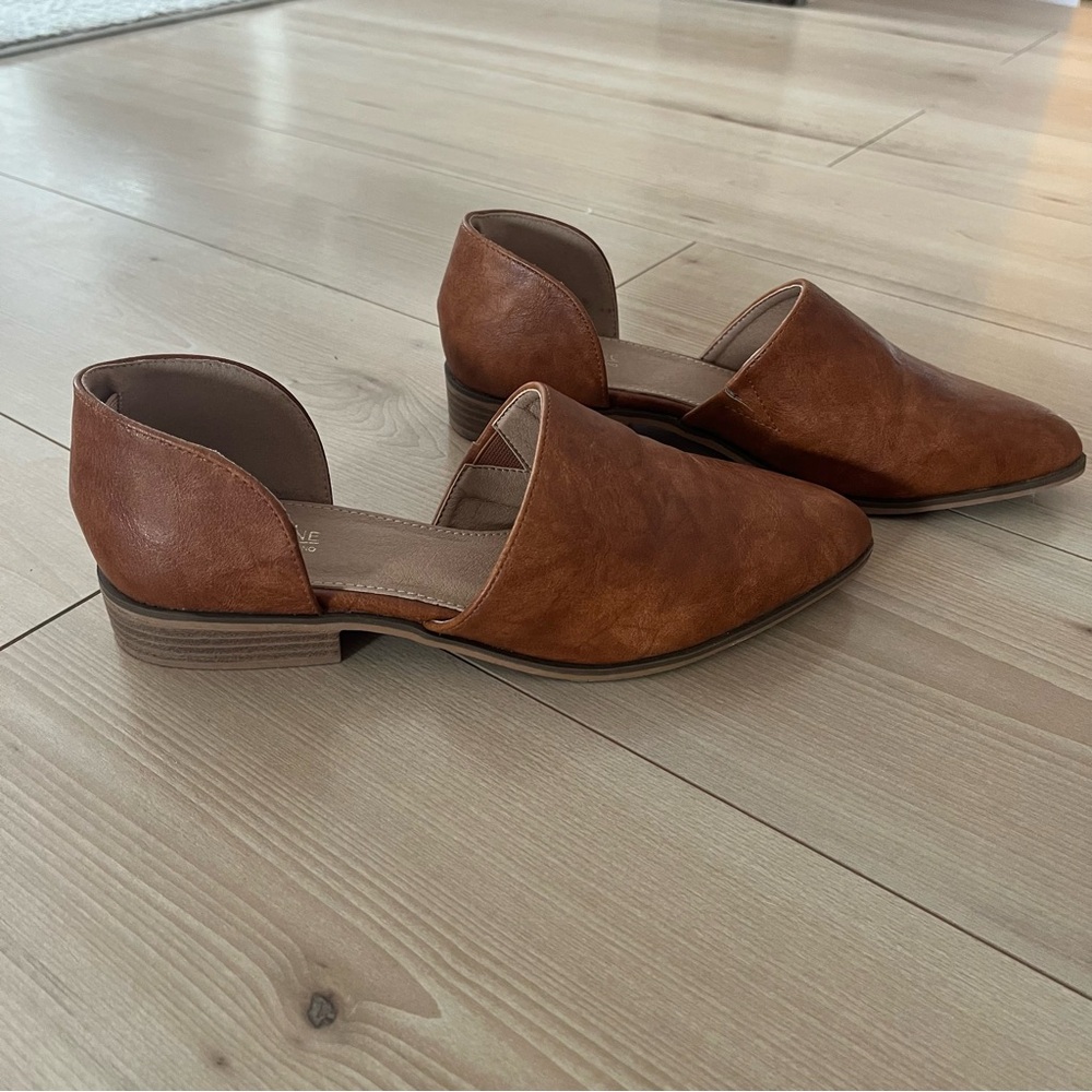 Catherine Malandrino Tan Leather Loafers